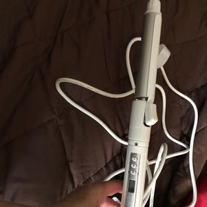 Bio ionic Style Winder Rotating Hair Curling Iron